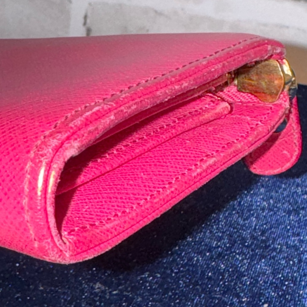 Salvatore Ferragamo Pink Serafino leather. - Picture 7 of 13